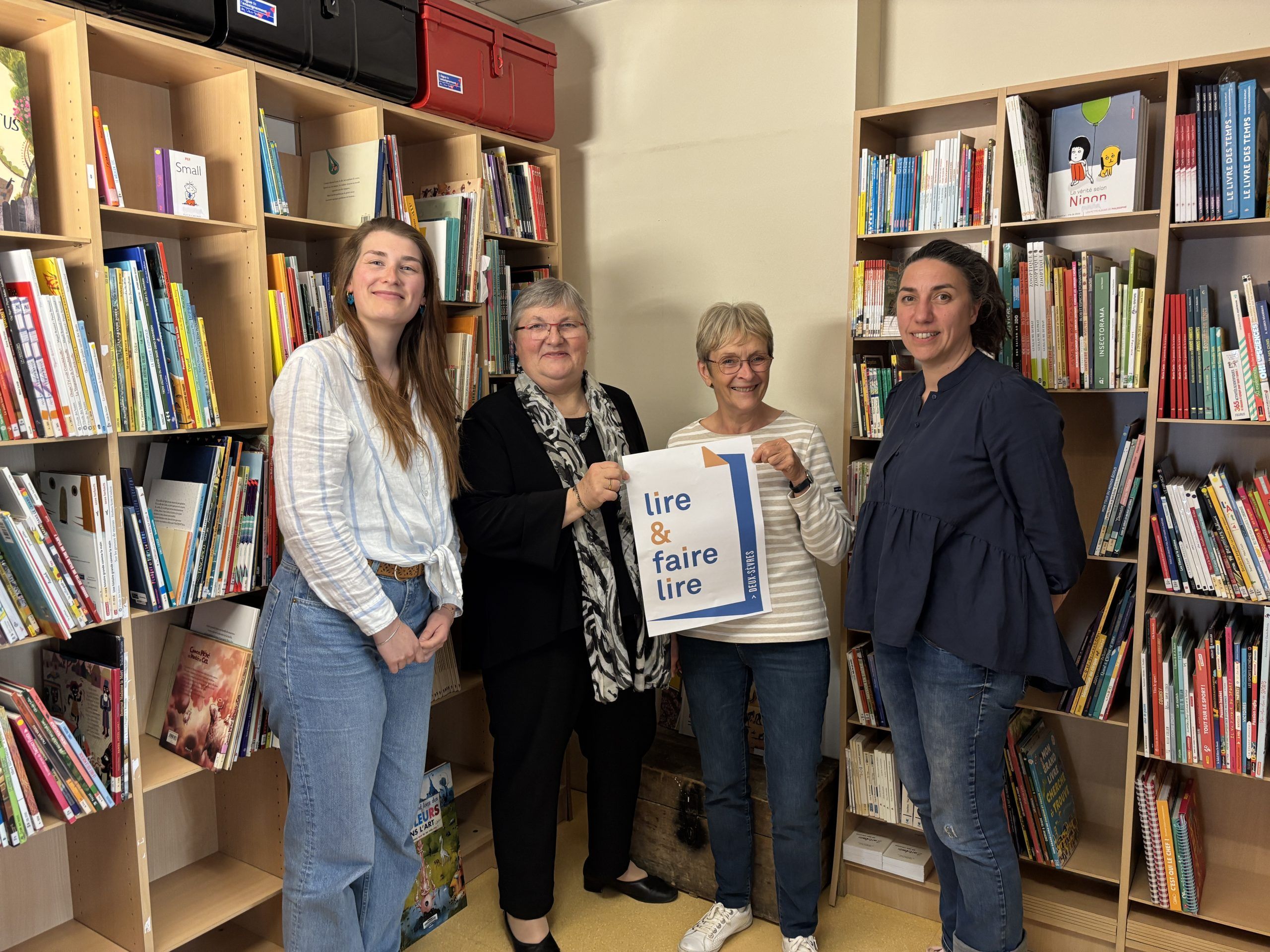 Udaf 79 Deux-Sèvres - Un nouveau logo pour les 25 ans de Lire et faire lire